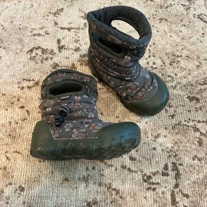 Bogs B-Moc owl boots